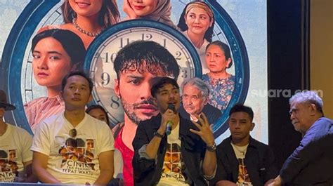 Cinta Tak Pernah Tepat